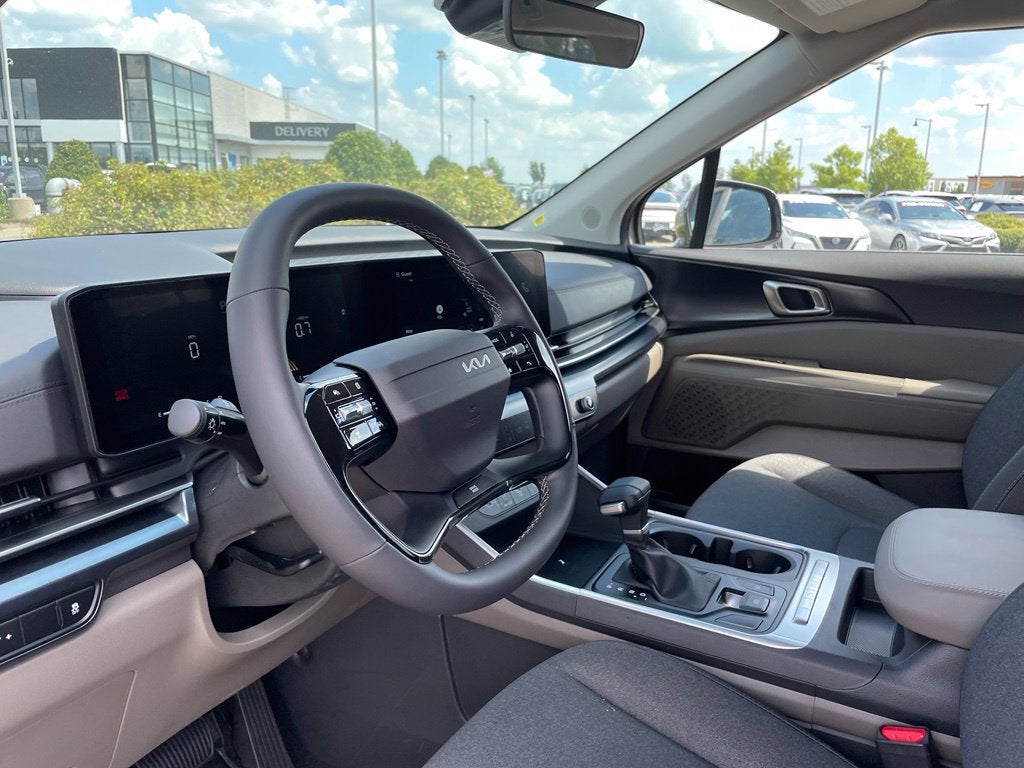 2027 Kia Carnival LX