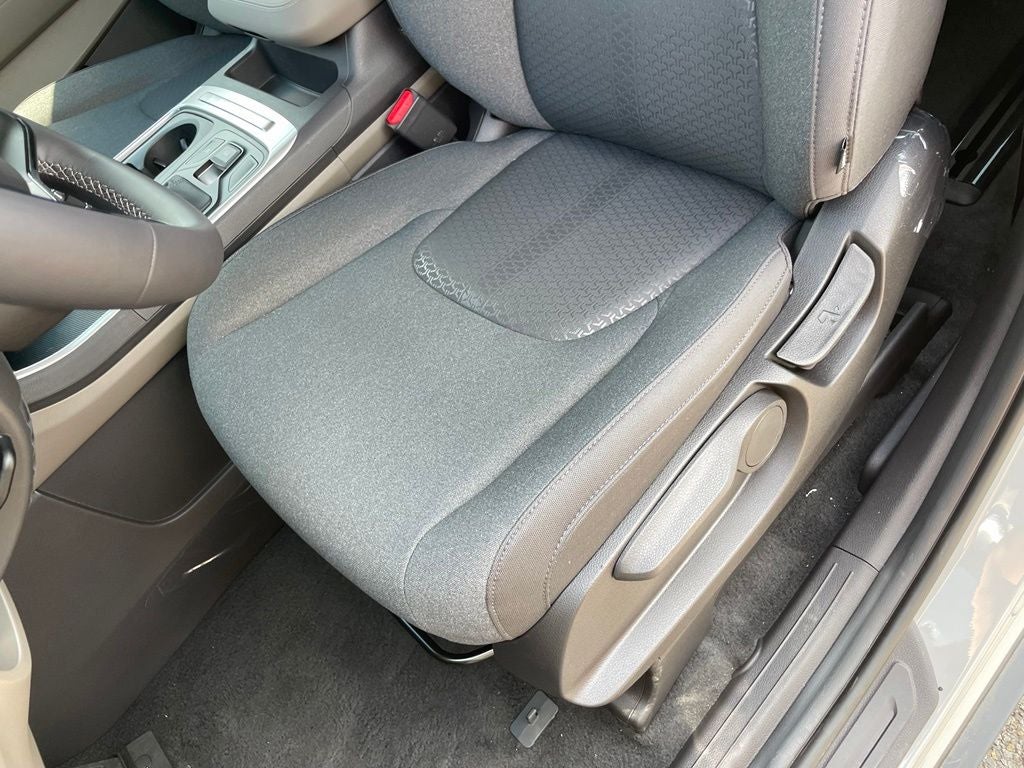 2027 Kia Carnival LX