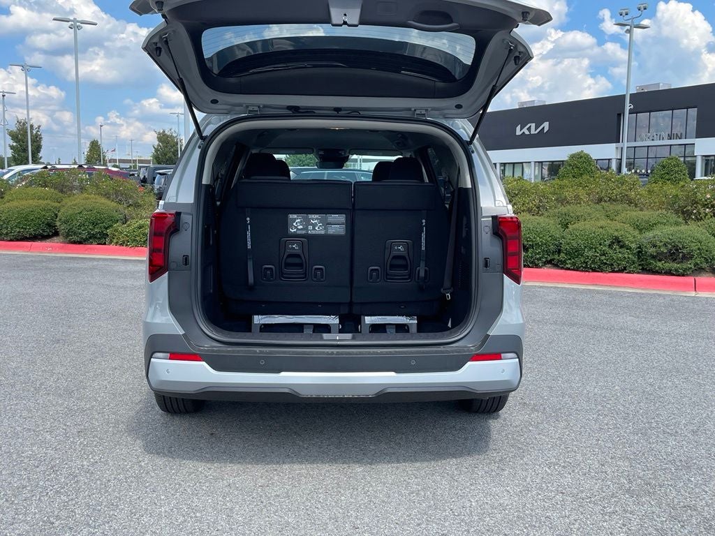 2027 Kia Carnival LX