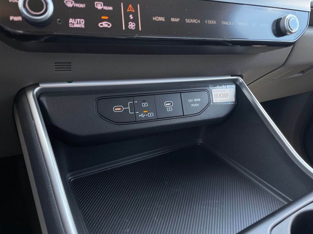 2026 Kia Carnival LXS
