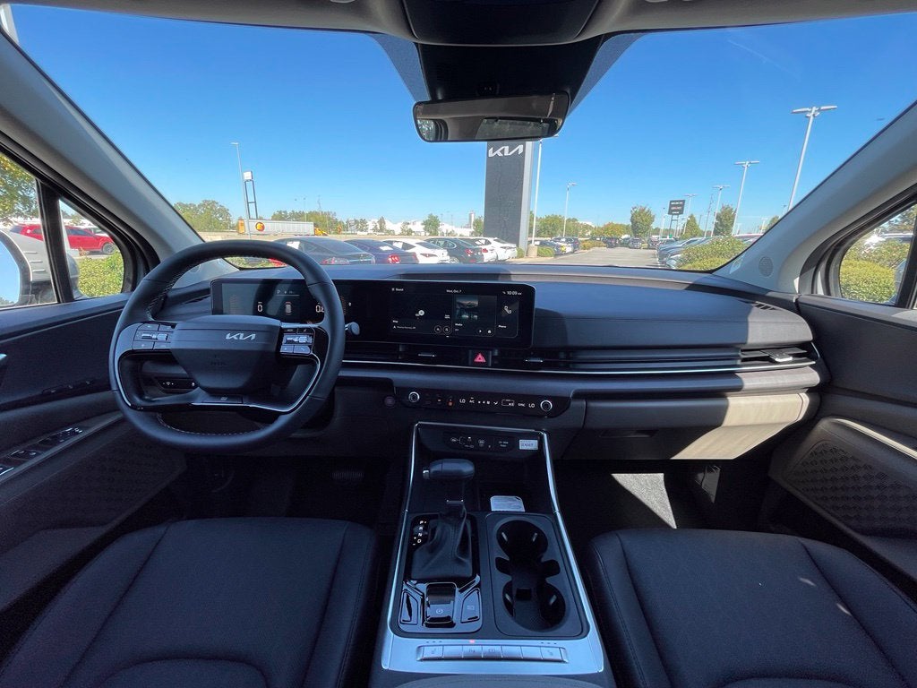 2027 Kia Carnival EX