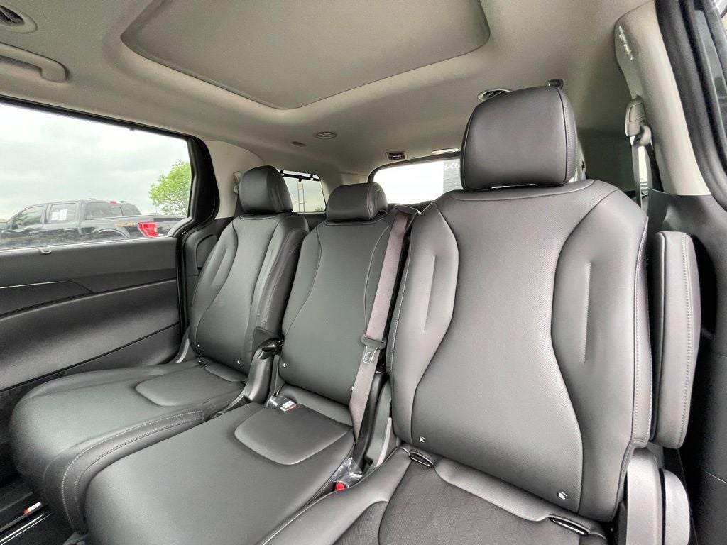 2026 Kia Carnival SX