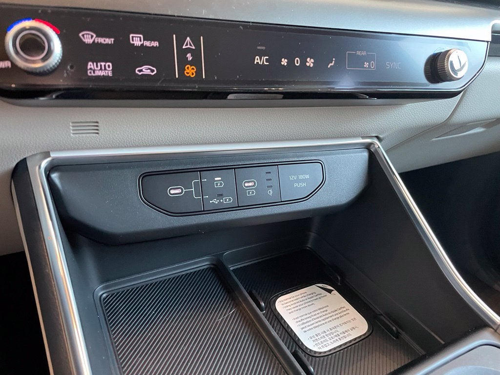 2027 Kia Carnival SX