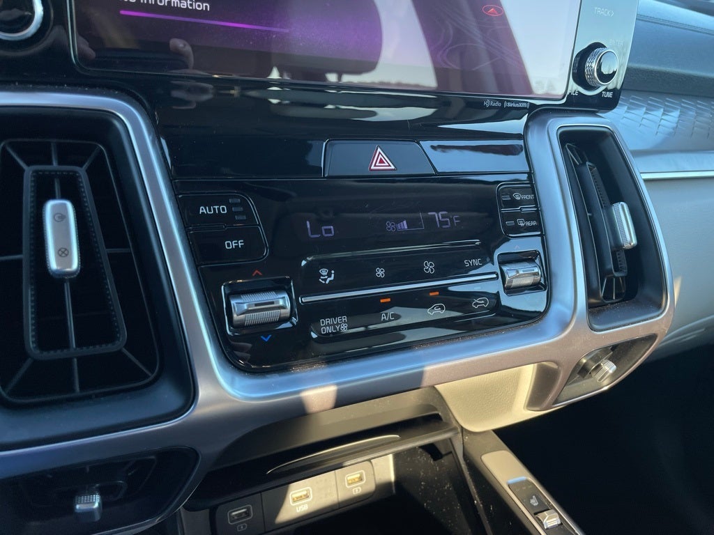 2022 Kia Sorento Hybrid S