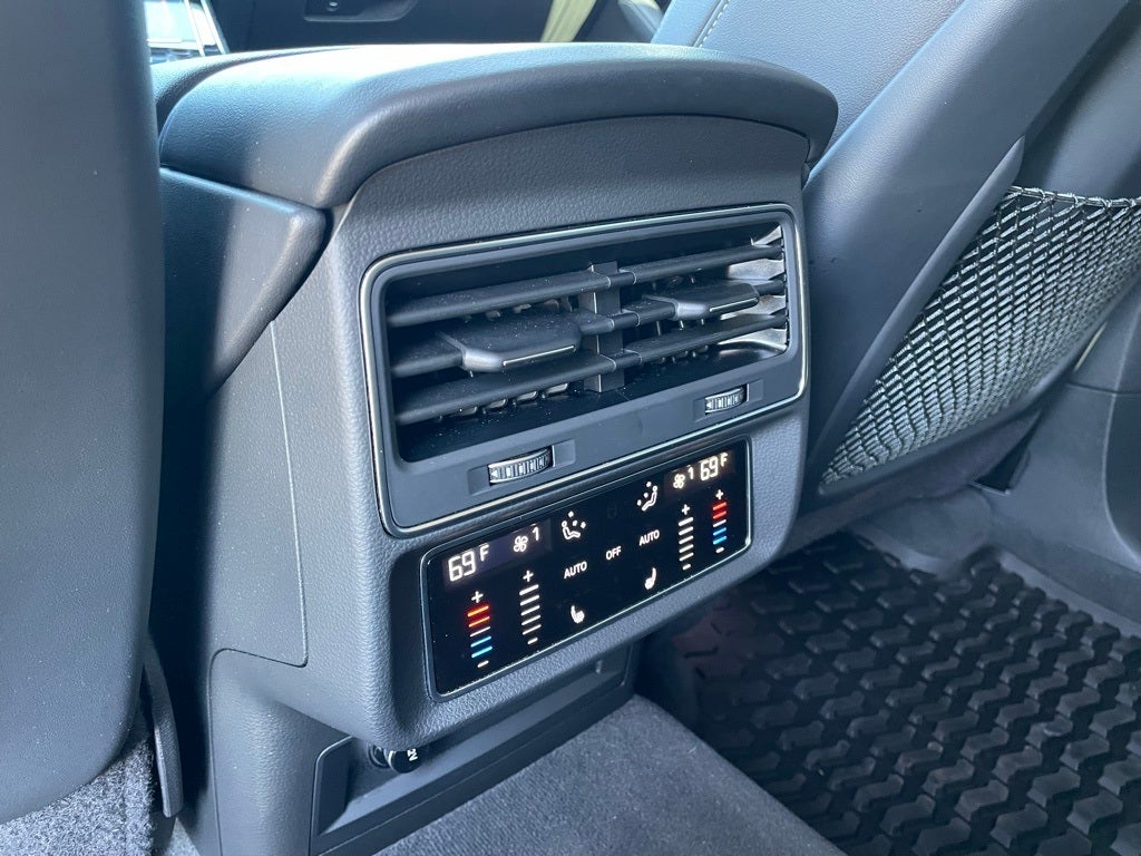 2023 Audi Q8 55 Prestige quattro