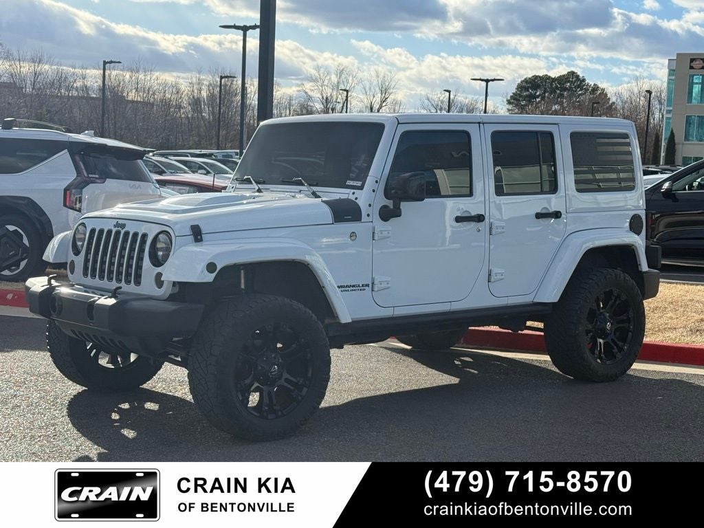 2015 Jeep Wrangler Unlimited Sahara Altitude - 4WD / CLEAN CARFAX / LIFT / WHEELS / TIRES