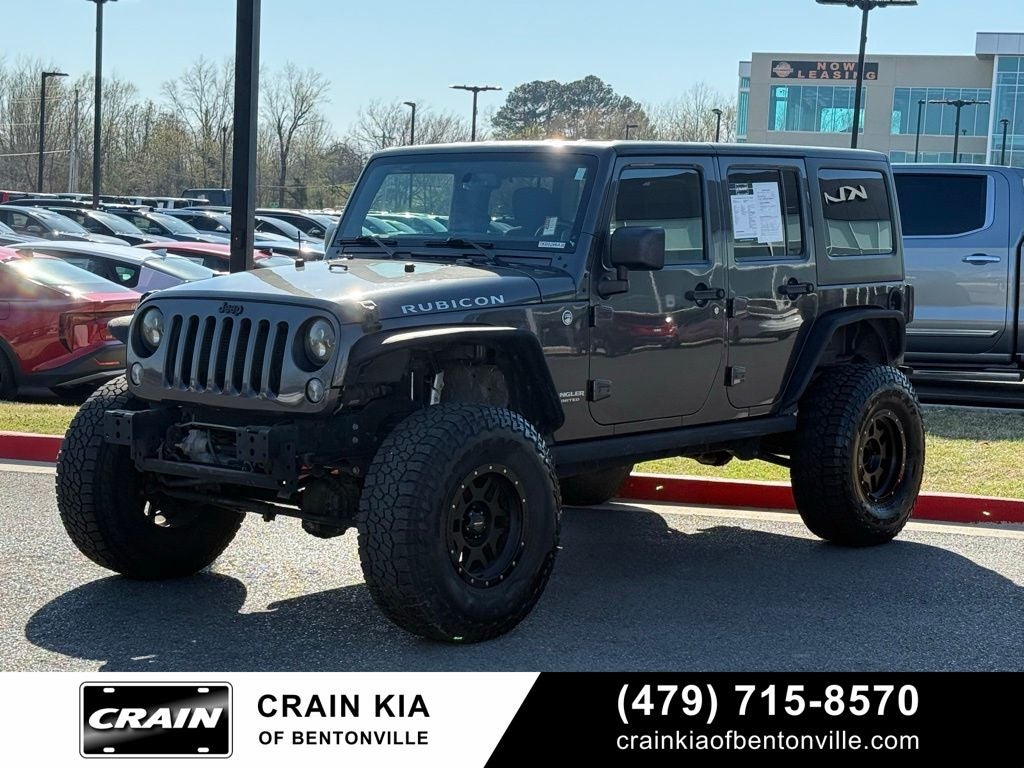 2014 Jeep Wrangler Unlimited Rubicon - LIFTED! / 4WD / CLEAN CARFAX