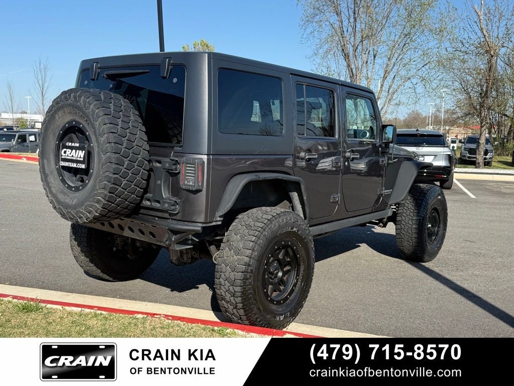 2014 Jeep Wrangler Unlimited Rubicon - LIFTED! / 4WD / CLEAN CARFAX