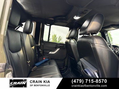 2015 Jeep Wrangler Unlimited Rubicon - 4WD / CLEAN CARFAX HISTORY