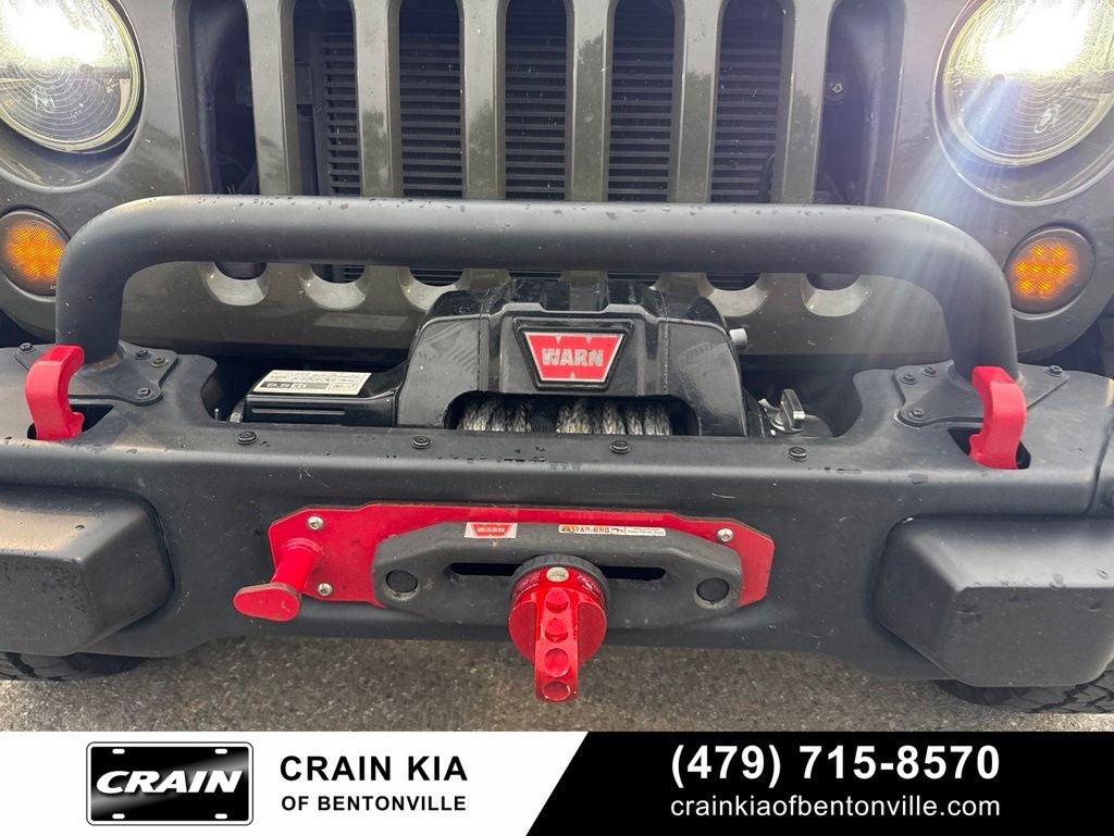 2015 Jeep Wrangler Unlimited Rubicon - 4WD / CLEAN CARFAX HISTORY