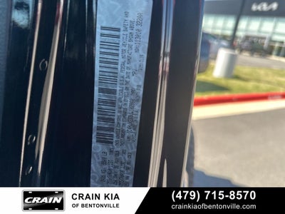 2018 Jeep Wrangler Unlimited Sahara - 4WD / ONE OWNER / LIFTED!