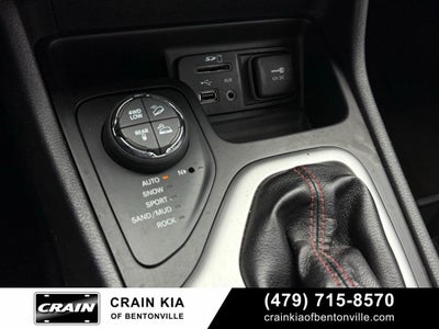2016 Jeep Cherokee Trailhawk - 4WD / SUNROOF / CLEAN CARFAX