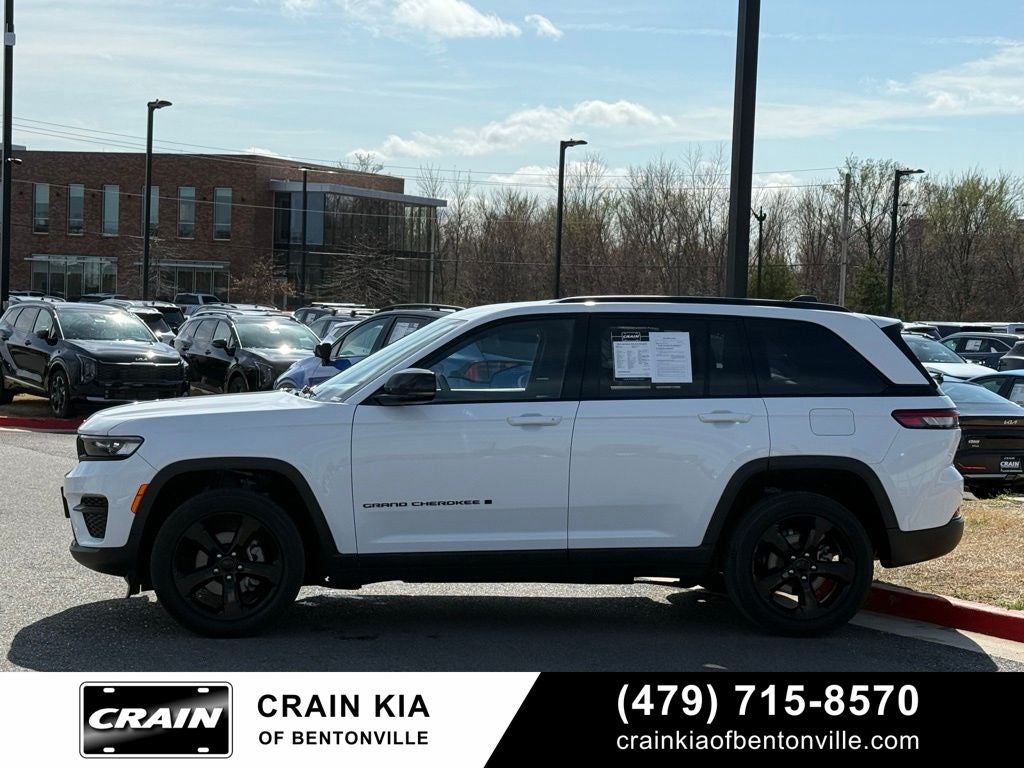 2023 Jeep Grand Cherokee Altitude X - 4WD / CARFAX ONE OWNER