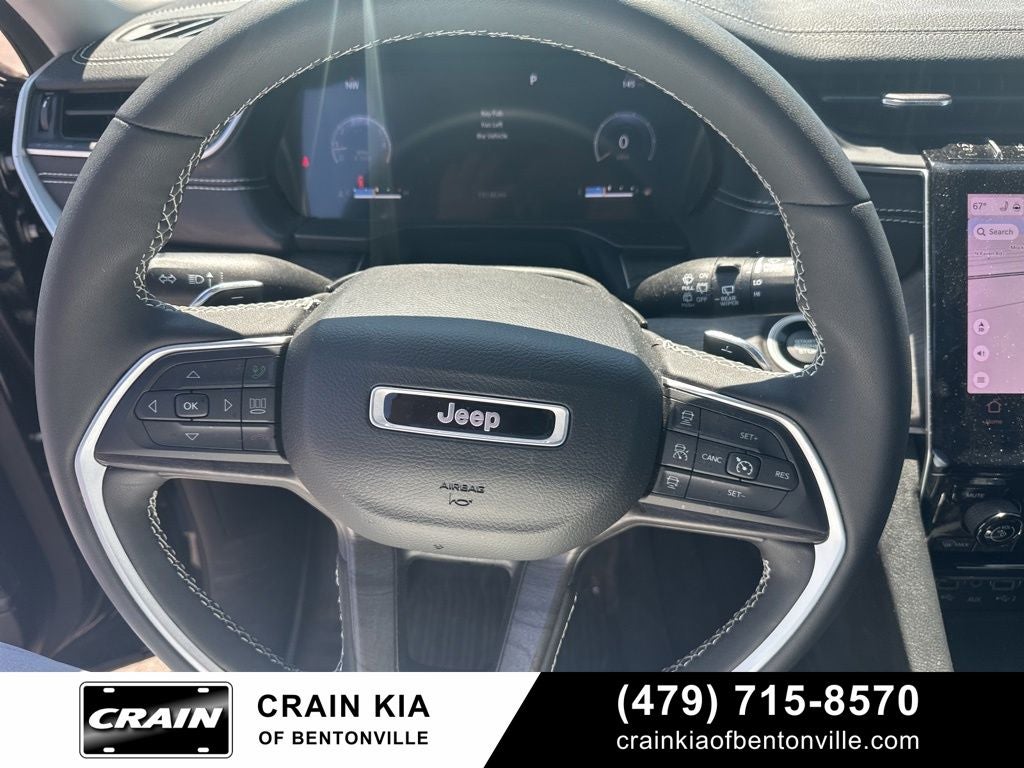 2023 Jeep Grand Cherokee L Limited - 4WD / PANO ROOF / ONE OWNER