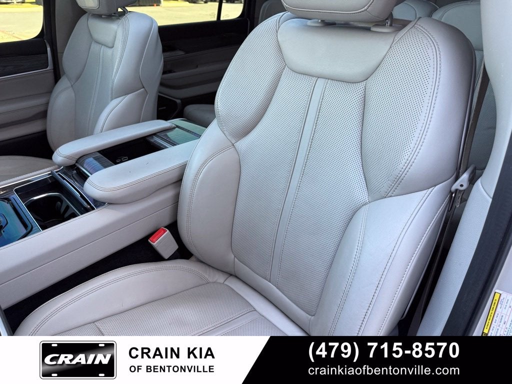 2022 Jeep Wagoneer Series II - PANORAMIC SUNROOF / CLEAN CARFAX