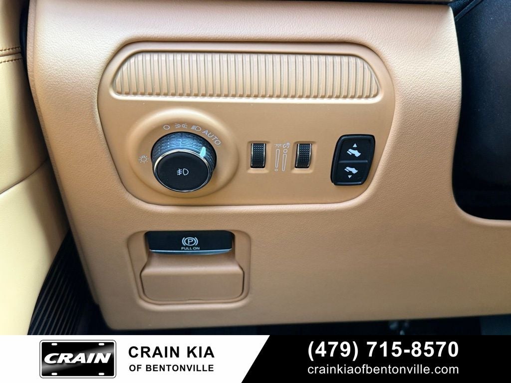 2022 Jeep Grand Wagoneer Series III - 4WD / PANORAMIC SUNROOF / CLEAN CARFAX