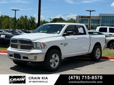 2019 RAM 1500 Classic Big Horn - 4WD / CLEAN CARFAX / LIFTED!