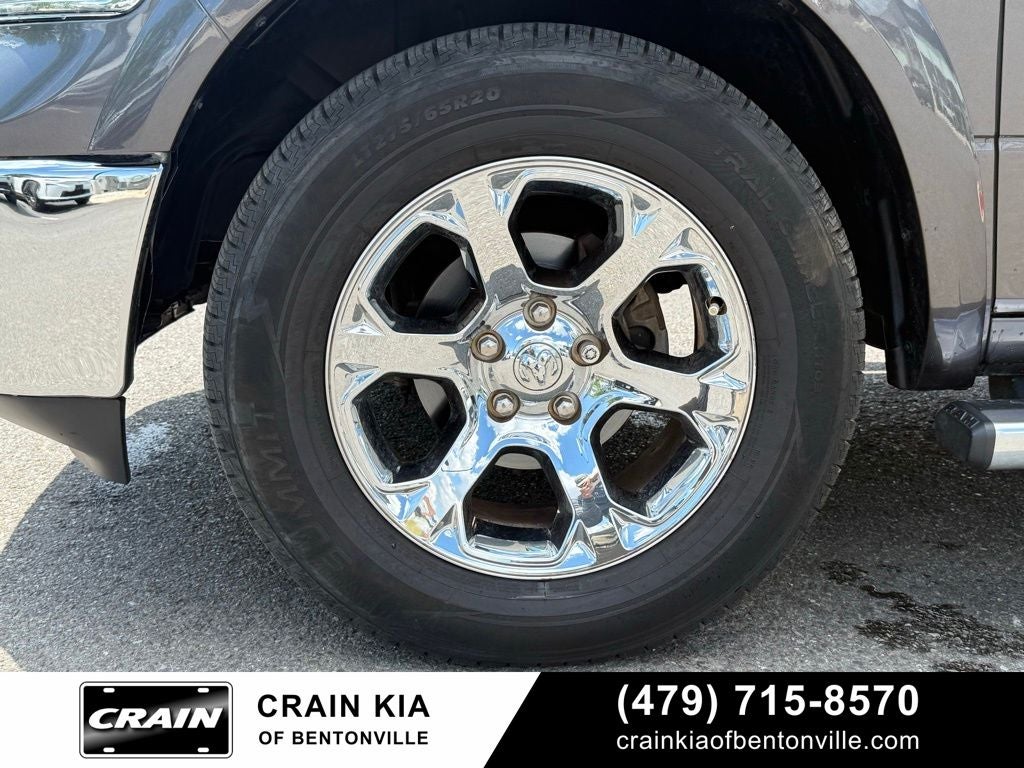 2015 RAM 1500 Laramie - 4WD / SUNROOF