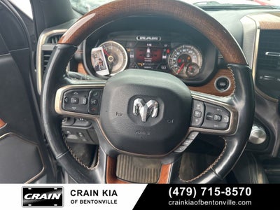 2020 RAM 1500 Laramie Longhorn - 4WD / PANORAMIC SUNROOF / LIFTED!