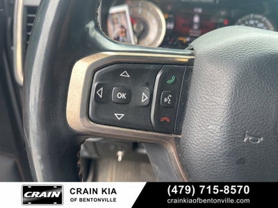 2020 RAM 1500 Laramie Longhorn - 4WD / PANORAMIC SUNROOF / LIFTED!