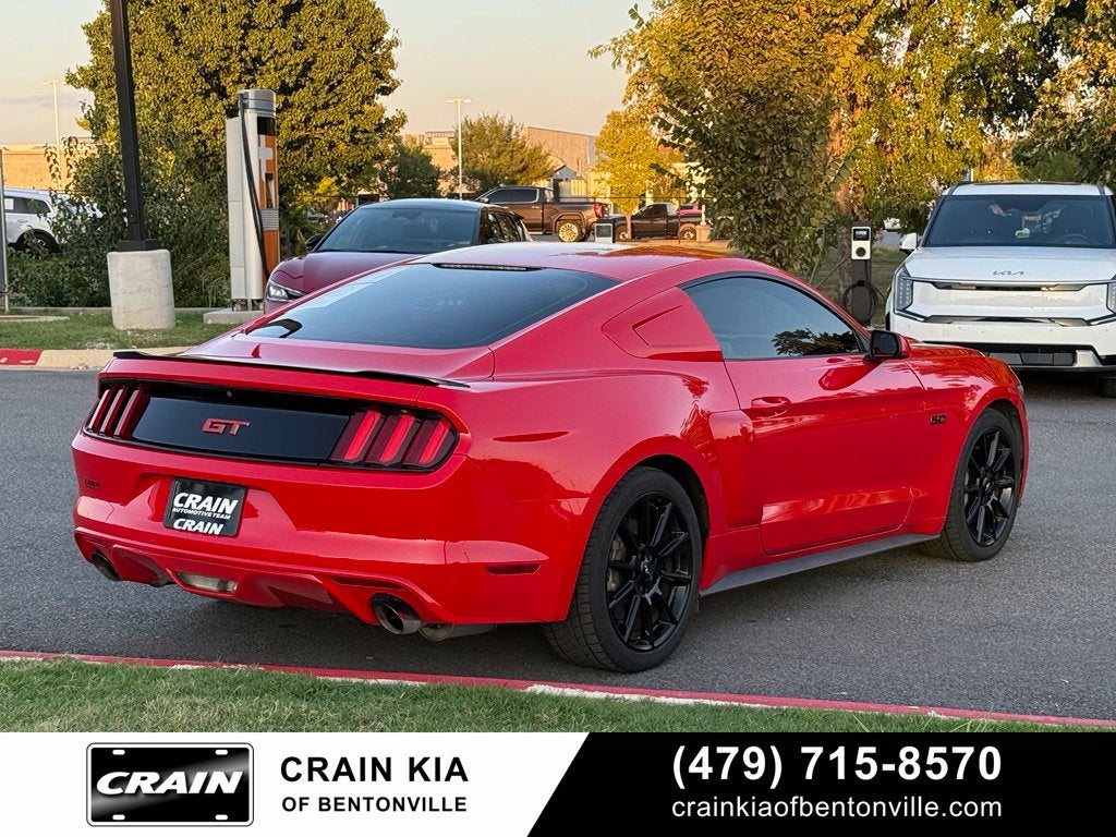 2016 Ford Mustang GT - 5.0 L V8 / CLEAN CARFAX