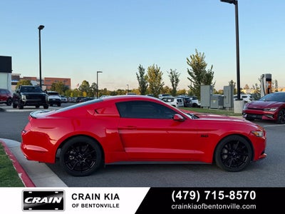 2016 Ford Mustang GT - 5.0 L V8 / CLEAN CARFAX