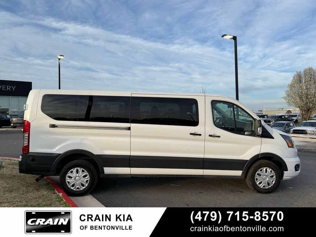 2024 Ford Transit-350 XLT - 12 PASSENGER / CLEAN CARFAX / ONE OWNER