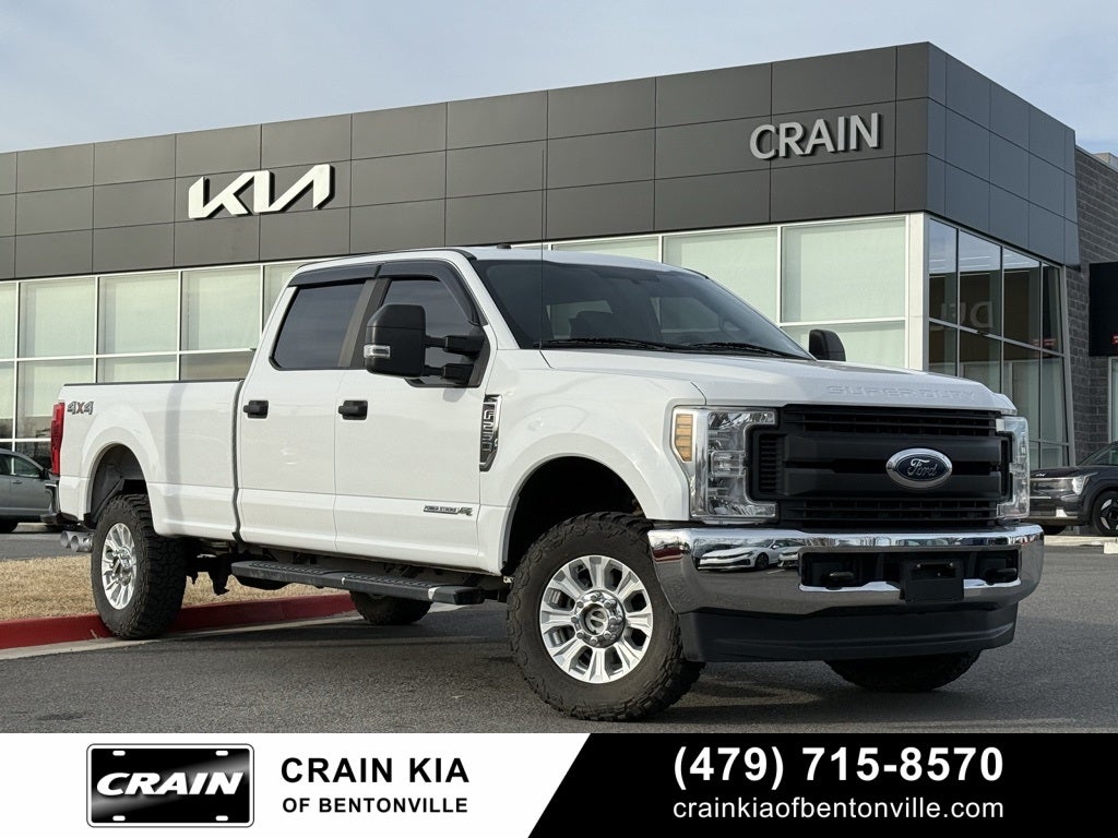 2019 Ford F-250SD XL - 4WD / CLEAN CARFAX