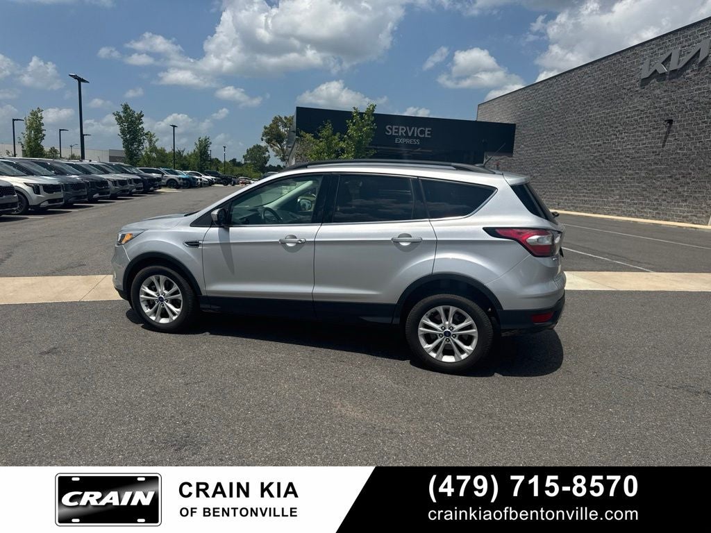 2018 Ford Escape SE - 4WD / CLEAN CARFAX / ONE OWNER