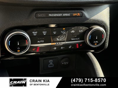 2022 Ford Escape Titanium - AWD / PANORAMIC SUNROOF / CLEAN CARFAX