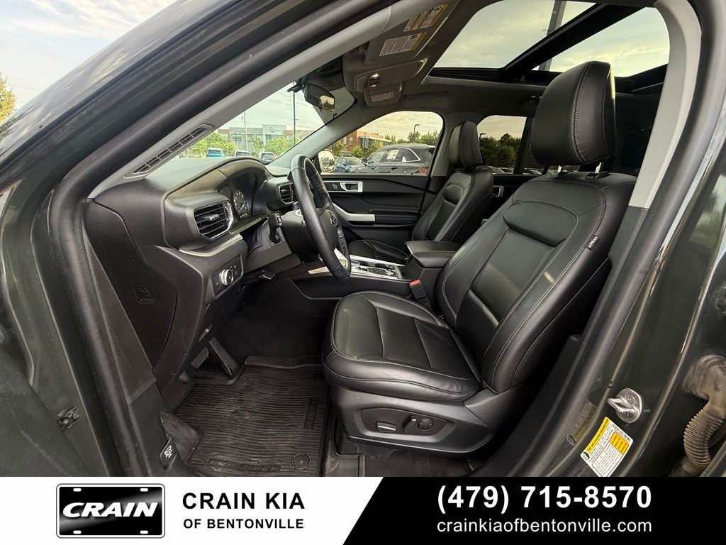 2022 Ford Explorer XLT - 4WD / PANORAMIC SUNROOF / CLEAN CARFAX