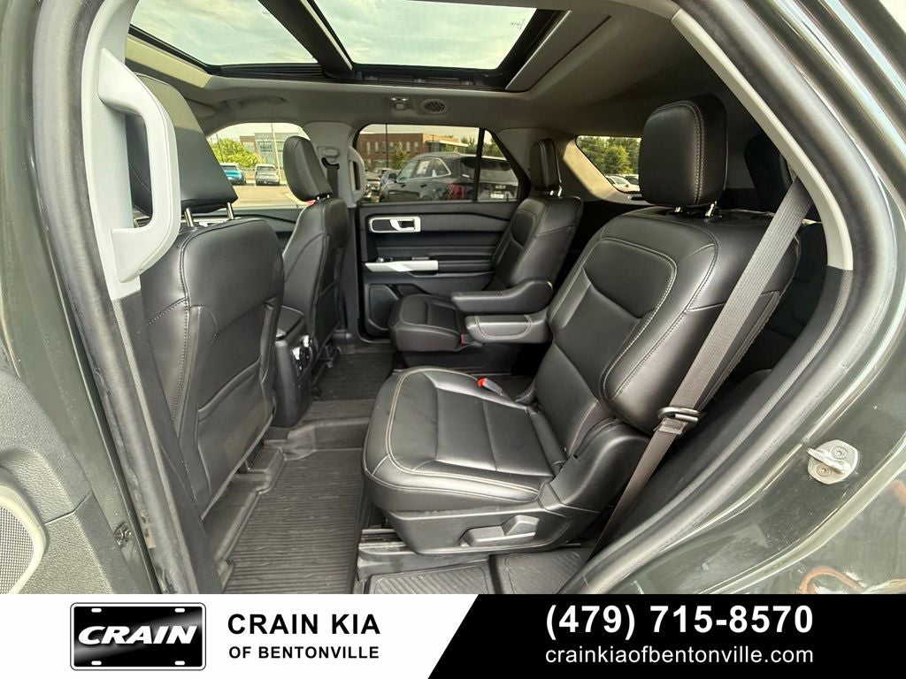 2022 Ford Explorer XLT - 4WD / PANORAMIC SUNROOF / CLEAN CARFAX