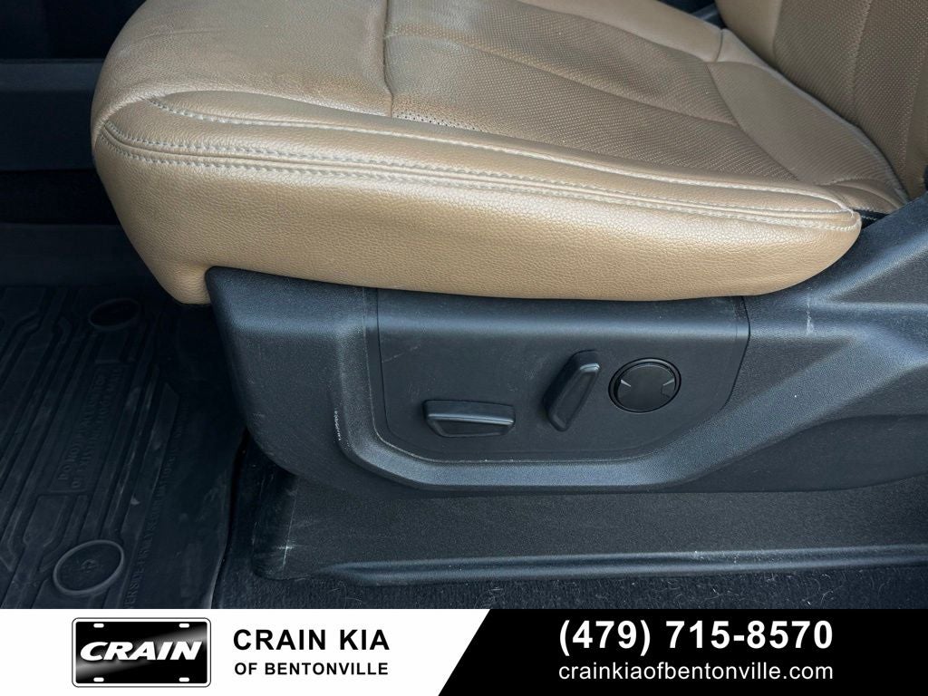 2022 Ford F-250SD Lariat - 4WD / CLEAN CARFAX / ONE OWNER