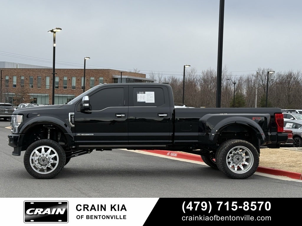 2021 Ford F-450SD Platinum - 4WD / PANORAMIC SUNROOF / $30K LIFT / WHEELS