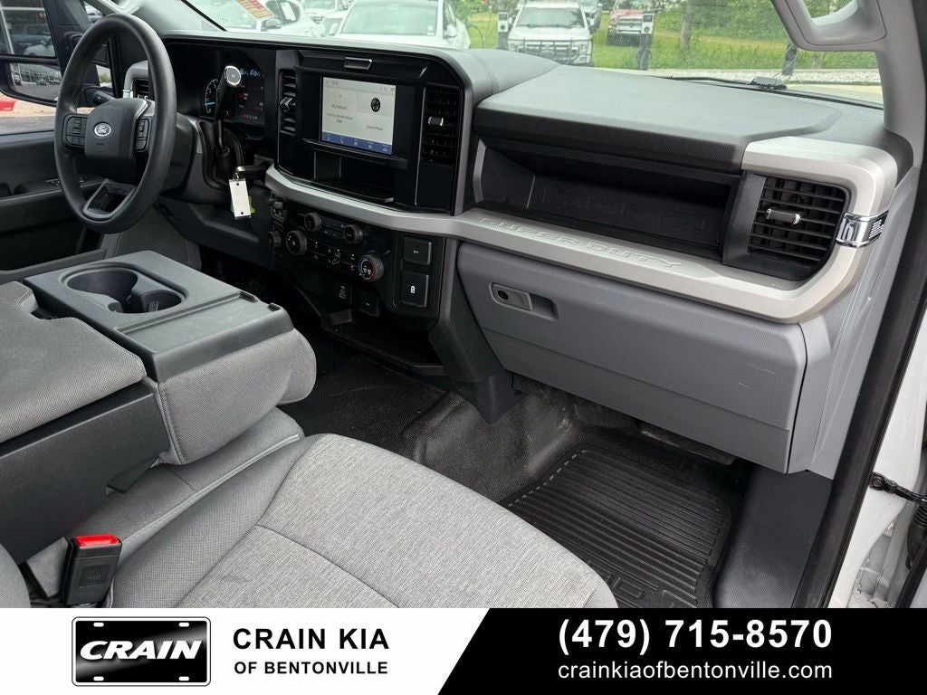 2026 Ford F-250SD XL - 4WD / CLEAN CARFAX / ONE OWNER