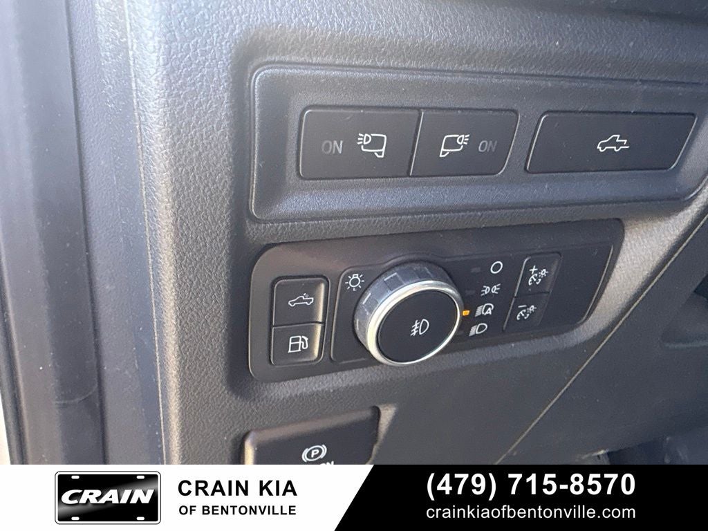 2021 Ford F-150 XLT - 4WD / CLEAN CARFAX