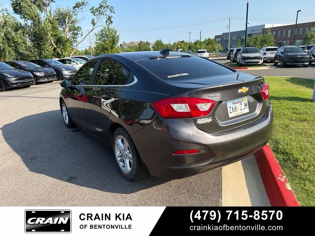 2017 Chevrolet Cruze LT - CLEAN CARFAX