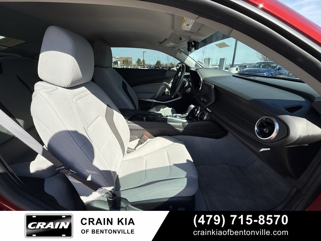 2017 Chevrolet Camaro 1LT - CLEAN CARFAX