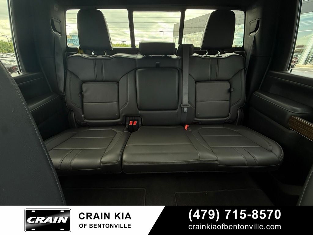 2022 Chevrolet Silverado 3500HD High Country - 4WD / ONE OWNER / SUNROOF