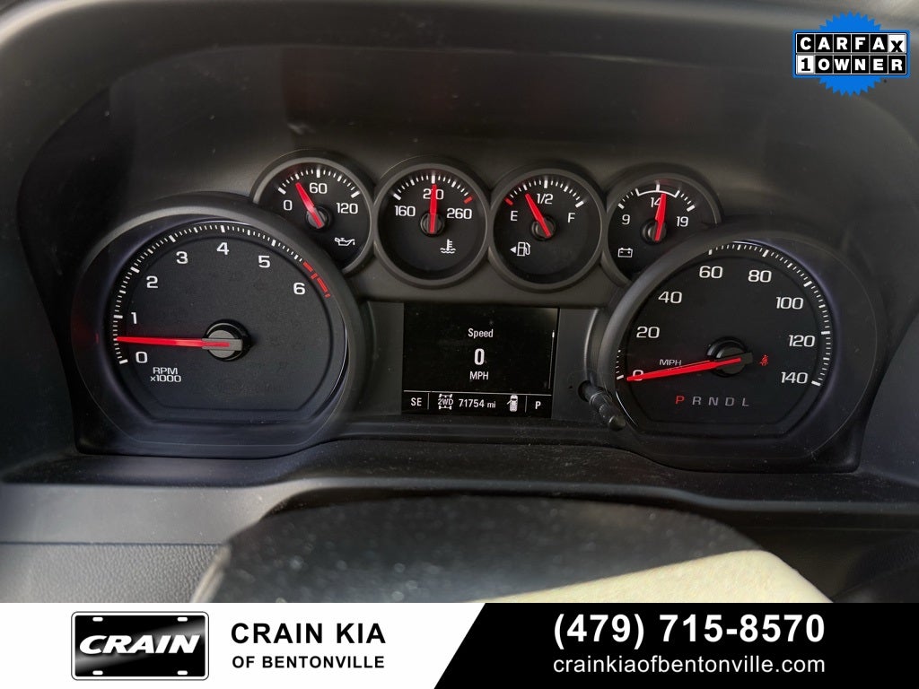 2021 Chevrolet Silverado 1500 Custom Trail Boss - 4WD / CLEAN CARFAX / ONE OWNER