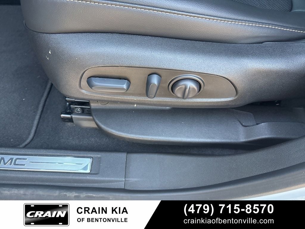 2023 GMC Acadia SLT - CLEAN CARFAX / ONE OWNER