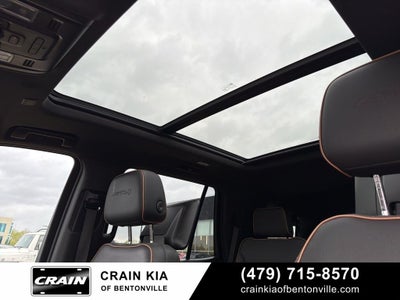 2021 GMC Yukon AT4 - 4WD / PANORAMIC SUNROOF / CLEAN CARFAX