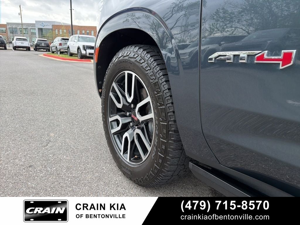 2021 GMC Yukon AT4 - 4WD / PANORAMIC SUNROOF / CLEAN CARFAX