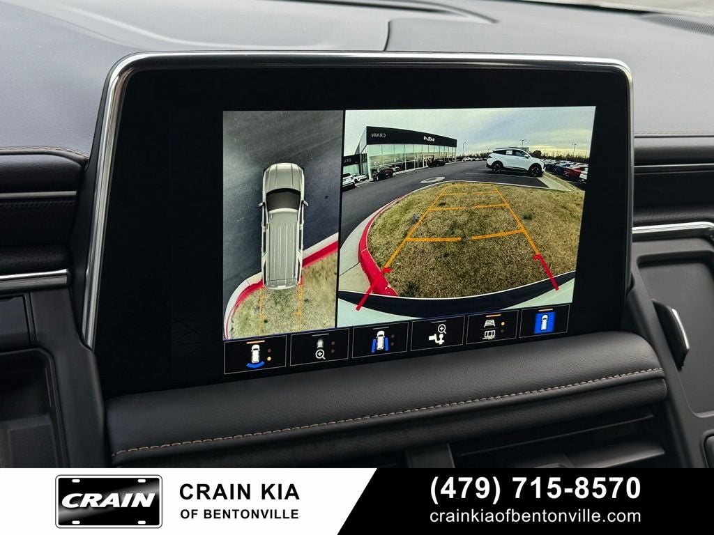 2024 GMC Yukon AT4 - 4WD / PANORAMIC SUNROOF / CLEAN CARFAX
