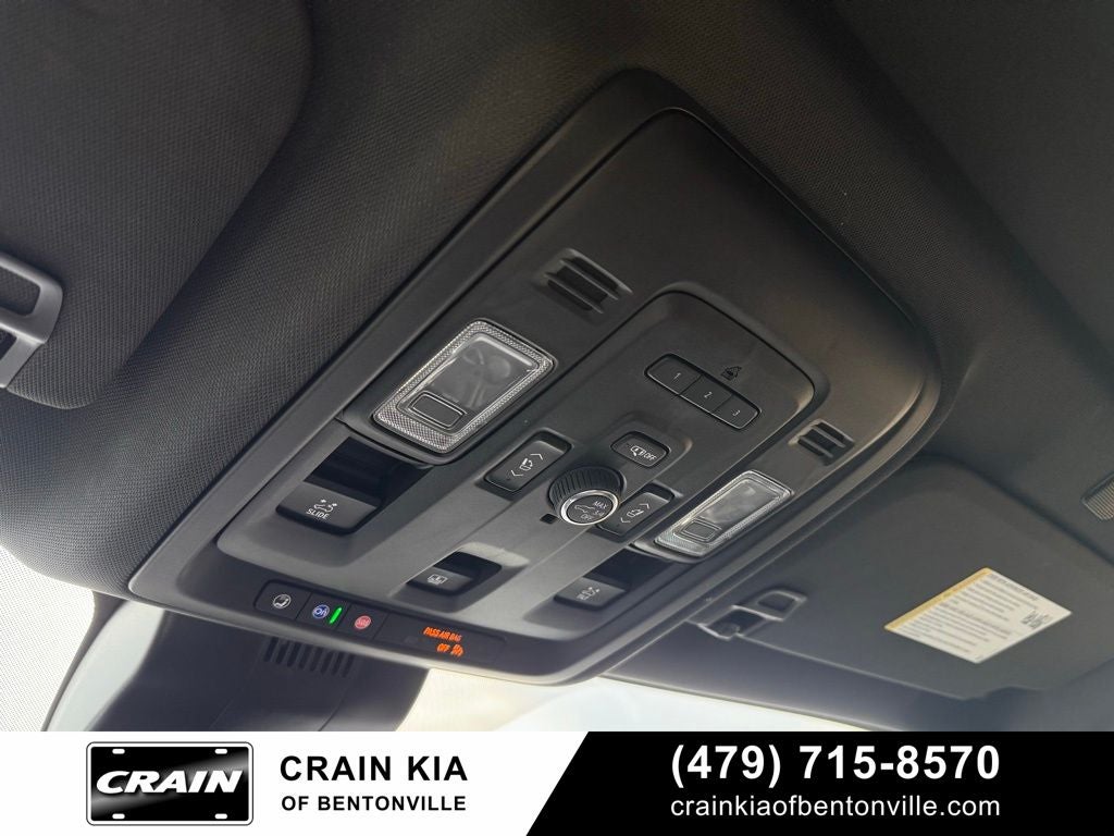 2024 GMC Yukon AT4 - 4WD / PANORAMIC SUNROOF / CLEAN CARFAX