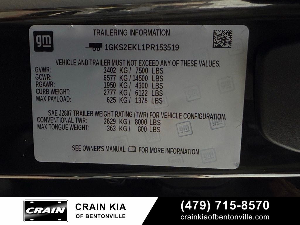 2023 GMC Yukon Denali Ultimate - 4WD / $95,545 MSRP / PANO ROOF / DVD