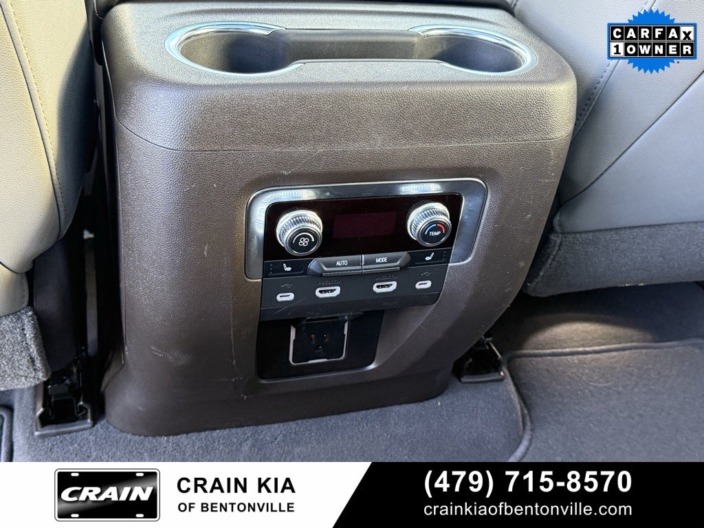 2021 GMC Yukon XL SLT - 4WD / PANORAMIC SUNROOF / ONE OWNER