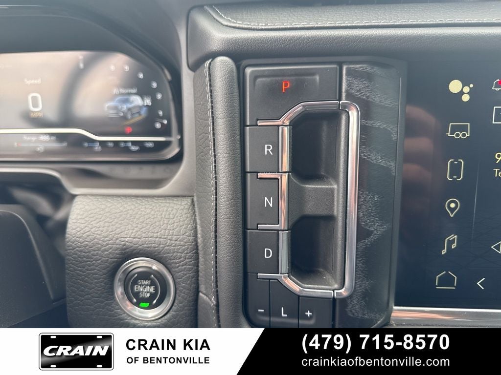 2022 GMC Yukon XL Denali - 4WD / CLEAN CARFAX