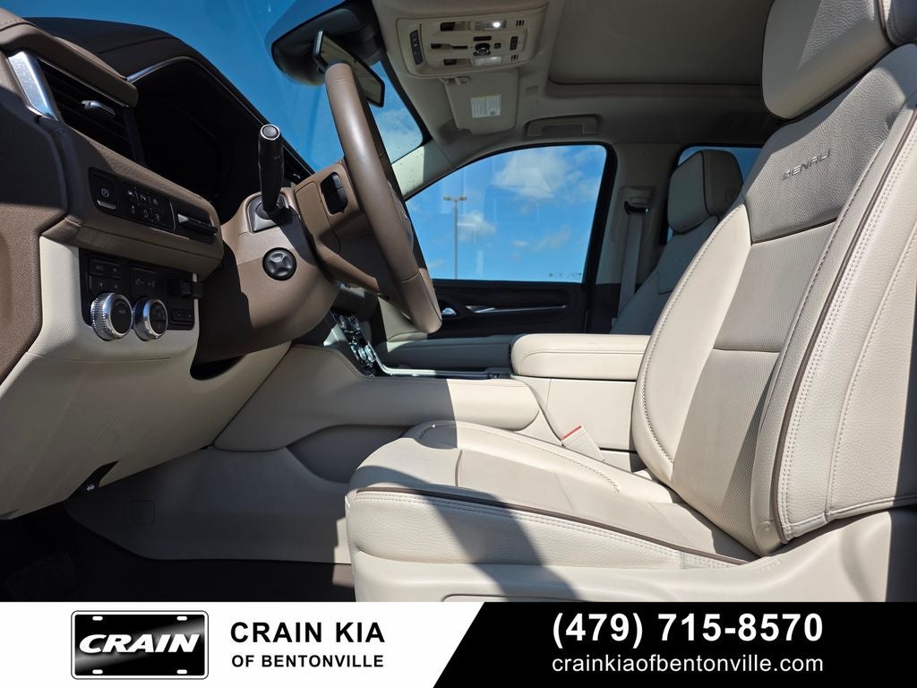 2024 GMC Yukon XL Denali - 4WD / PANORAMIC SUNROOF / ONE OWNER