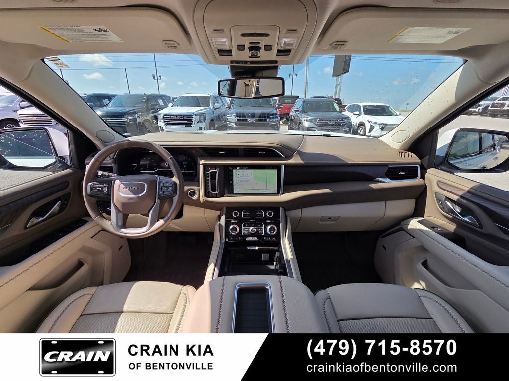 2024 GMC Yukon XL Denali - 4WD / PANORAMIC SUNROOF / ONE OWNER